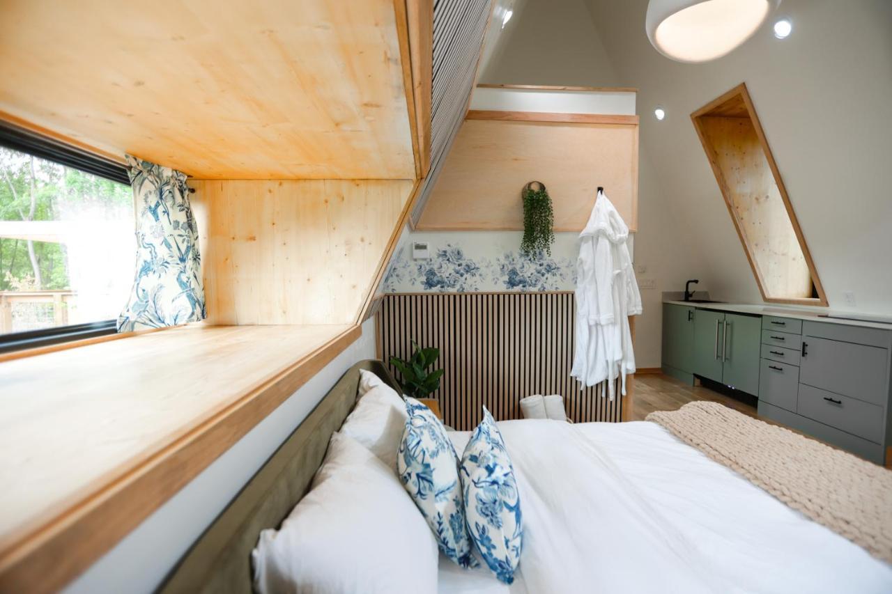 Finger Lakes Treehouse Sodus Luaran gambar