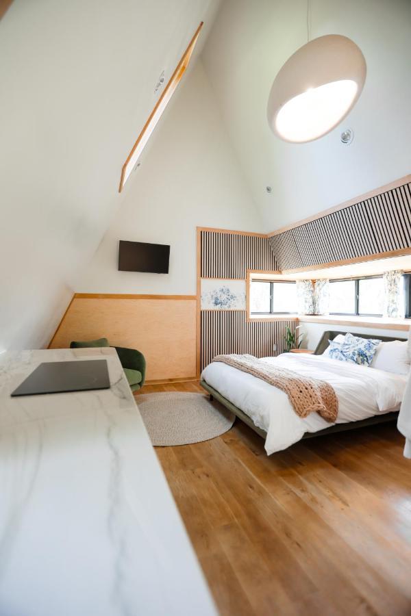 Finger Lakes Treehouse Sodus Luaran gambar